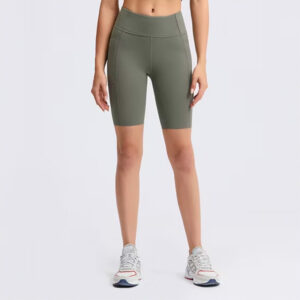 Pilates Vibes Knee-Length Pocket Shorts